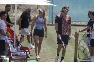 Badosa và Tsitsipas trên sân tập