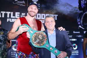 Tyson Fury không bảo vệ đai vô địch hạng nặng của WBC, thay vào đó, anh sẽ tranh đai "Riyadh Champion" - danh hiệu vinh danh trận thượng đài kỳ lạ này