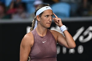 Azarenka giành vé lọt vào vòng 4 của Australian Open lần thứ 11