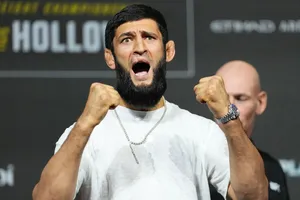 Chimaev trong buổi họp báo giới thiệu về UFC 308