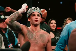 Garcia thời giữ vương miện Interim hạng nhẹ của WBC