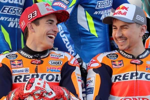 Marquez và Lorenzo khi còn sát cánh bên nhau