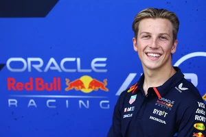 Lawson sẽ đua cho Red Bull Racing trong mùa giải năm sau