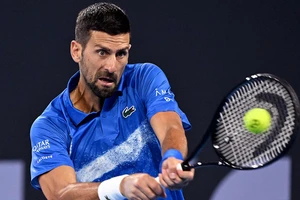 Djokovic lại đánh bại Monfils