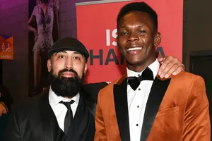 HLV Bareman và Adesanya