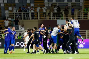 Niềm vui của các tuyển thủ và BHL Uzbekistan