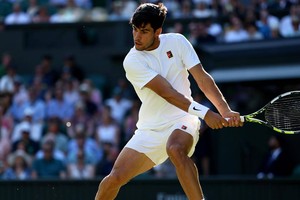 Alcaraz vào vòng 4 sau 4 ván đấu