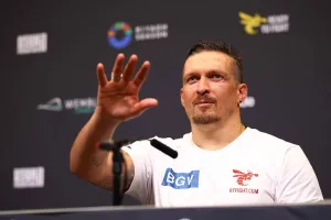 Usyk đang ngồi trên ngôi "Minh chủ" của làng quyền hạng nặng