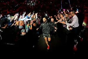 Chimaev tự tin hướng đến UFC 319