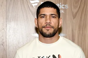 Pereira từng làm việc trong một tiệm sửa (lốp) xe để mưu sinh và chưa bao giờ quên đi quá khứ 