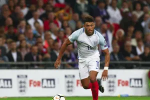 Alex Oxlade-Chamberlain trong màu áo tuyển Anh. Ảnh: Getty Images.