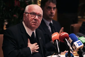 Carlo Tavecchio trong một buổi họp của FIGC. Ảnh: Getty Images.