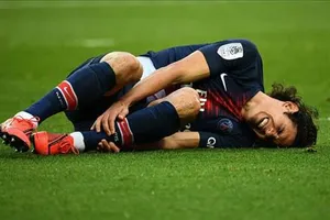 Edinson Cavani va764n chưa biết có hồi phục kịp không