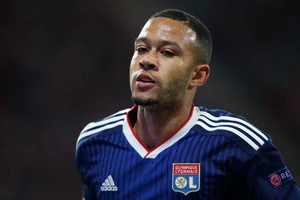 Memphis Depay lại tỏa sáng trong màu áo Lyon