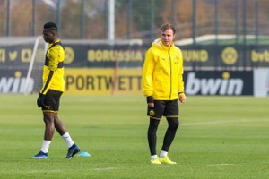 Bị Dortmund bỏ rơi, Mario Goetze khó tới CLB lớn