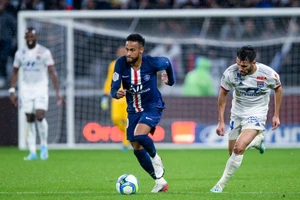 Ligue 1 sẽ đá lại vào giữa tháng 6?