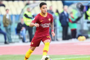 Justin Kluivert trở thành nhạc trưởng