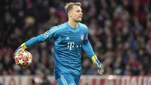 Các huyền thoại ủng hộ Manuel Neuer ở lại Bayern Munich tới 2025