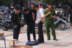 油桶爆破　一人死亡