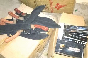 運送武器客車被查獲