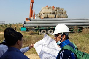 新東區車站興建項目施工工作在開展中。（圖片來源：互聯網）