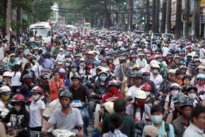 本市第五郡安陽王街路段堵車現象。（圖源：互聯網）