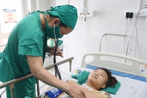 心臟被捅穿的阮玉勝經及時動手術後已清醒，身體狀況基本穩定。（圖源：互聯網）