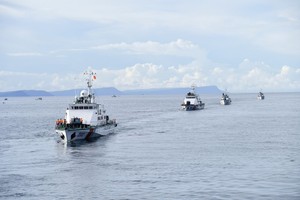 越南海警第四区司令部举行战术演习。