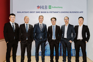 各方代表合影留念。