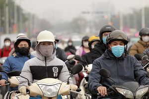 北部区域清晨有雾且天气寒冷。