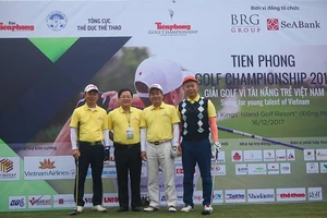 Các tay golf đã thi đấu tranh tài tại giải. Ảnh: PHẠM ĐĂNG