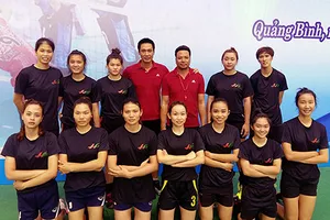 Niềm vui có suất dự giải VĐQG 2018 của đội nữ Hậu Giang đã không thể kéo dài. Ảnh: HỒNG NHUNG.BHG