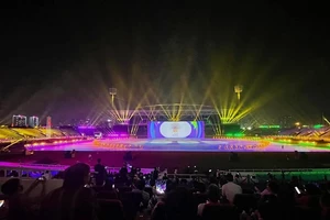 Buổi tổng duyệt Lễ khai mạc SEA Games 31 vào tối 10-5 tại sân Mỹ Đình. Ảnh: QUỐC ANH