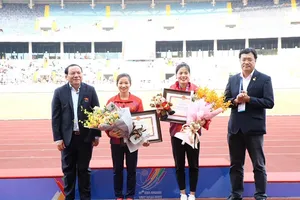 Các tuyển thủ đạt thành tích cao tại SEA Games 31 đã bắt đầu được các địa phương tổ chức tổng kết, mừng công. Ngay tại SEA Games 31, Bộ VH-TT-DL đã có bằng khen đối với một số gương mặt như Nguyễn Thị Oanh, Nguyễn Thị Huyền, Vũ Thành An. Ảnh: DŨNG PHƯƠNG