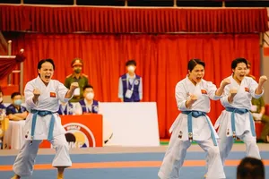 Các VĐV từng thi đấu tốt tại SEA Games 31 vừa góp mặt giải các đội mạnh toàn quốc 2022 ở Phú Yên. Ảnh: D.QUỲNH