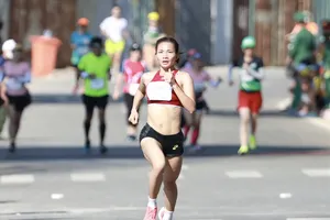 Nguyễn Thị Oanh chiến thắng tại giải đấu ở Hà Nội trong sáng 25-9. Ảnh: NHƯ Ý