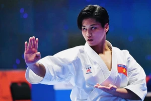 Nữ võ sĩ Phương Quỳnh giành tấm HCB bài kata cá nhân nữ. Ảnh: WKF