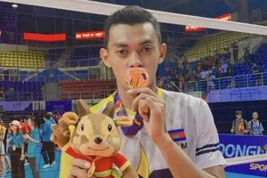 Chủ công Voeurn Veasna tiếp tục đánh thuê cho đội nam Long An ở vòng 1 giải vô địch quốc gia năm nay. Ảnh: MINH MINH