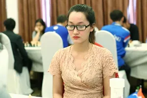 Võ Thị Kim Phụng đã có tấm HCV cờ tiêu chuẩn nữ. Ảnh: QUỐC AN