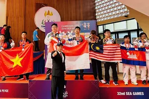 Đội cờ chớp của cờ tướng Việt Nam có HCB cuối cùng tại SEA Games 32. Ảnh: DŨNG PHƯƠNG