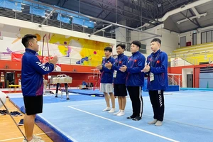 Đội TDDC trẻ Việt Nam đang tập luyện tại Singapore và sẵn sàng bước vào thi đấu. Ảnh: VGF