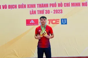 Ngần Ngọc Nghĩa thi đấu xong tại TPHCM sẽ lên đường đi Thái Lan thi đấu. Ảnh: MINH MINH