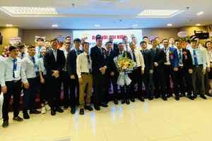 Ban chấp hành mới Liên đoàn vovinam Hà Nội đã ra mắt tại Đại hội. Ảnh: MINH MINH