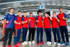 Tuyển cử tạ Việt Nam lên đường đi Saudi Arab tranh tài vô địch thế giới. Ảnh: HỒNG THANH