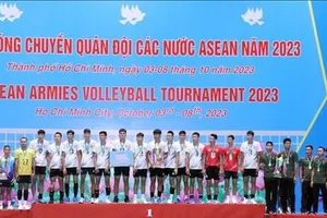 Đội bóng chuyền nam Quân đội Việt Nam đã đoạt cúp vô địch giải. Ảnh: TTXVN