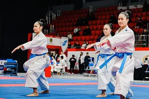 Võ sĩ karate Việt Nam giành được HCV kata đồng đội nữ. Ảnh: WKF