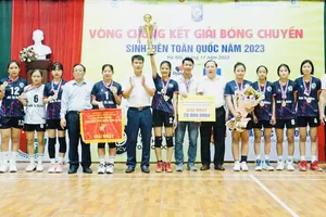 Đội nữ Đại học TDTT Đà Nẵng vô địch giải năm nay. Ảnh: MINH MINH