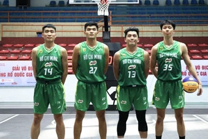 Đội nam TPHCM vô địch nội dung 3x3 giải vô địch bóng rổ quốc gia 2023. Ảnh: VBF