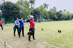 Các cung thủ của đội tuyển quốc gia sẽ được trở về địa phương thi đấu giải cung thủ xuất sắc quốc gia 2024. Ảnh: MINH MINH