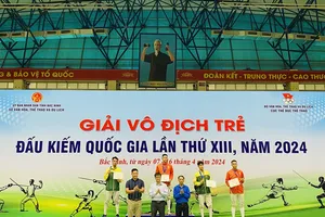 Đấu kiếm TPHCM đã có VĐV lọt vào chung kết kiếm 3 cạnh nam trẻ U17 tuổi nhưng thua trận đáng tiếc. Ảnh: MINH MINH
